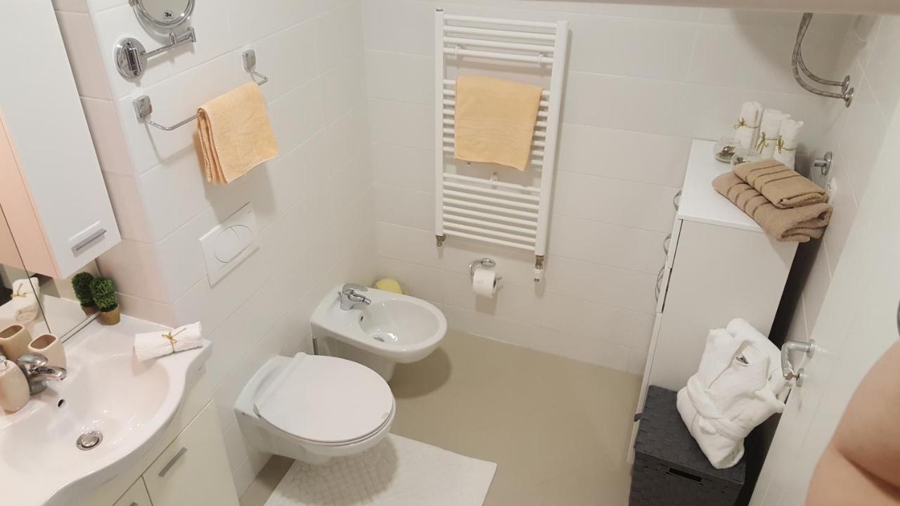 Fantasy Apartment Tuzla Buitenkant foto